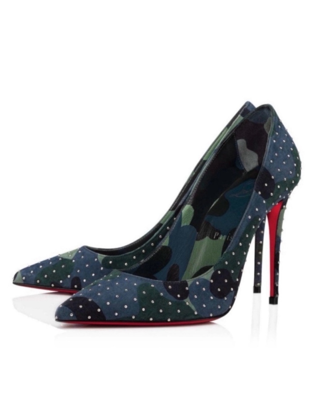 Christian Louboutin Kate
100mm Plume stud camo heels
RETAIL 995
